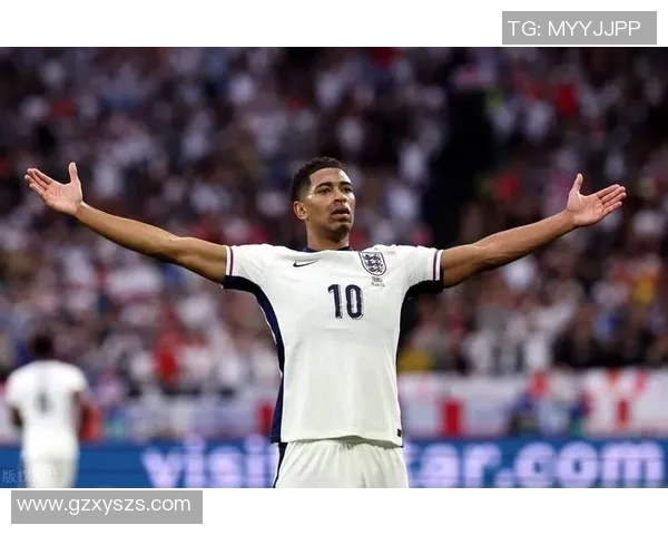 贝林厄姆的崛起：从青训新星到世界足坛的璀璨明珠