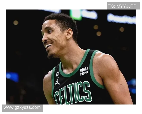 马尔科姆布罗格登的篮球之路与个人成长历程探讨